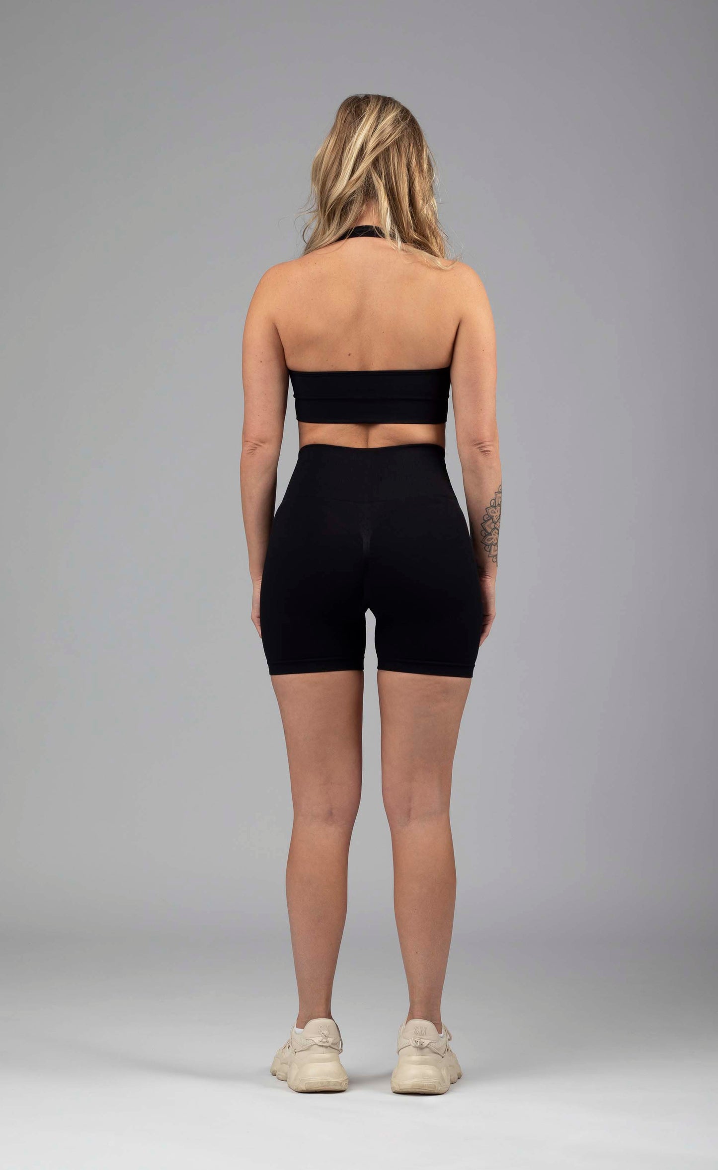 Seamless short - Black